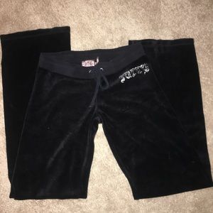Juicy couture black velour pants. Size xs(p)